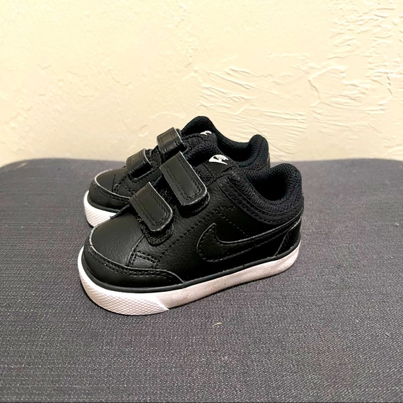 Black Toddler Nike Velcro - Picture 1 of 3